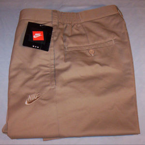 Nike men`s medium khaki slacks